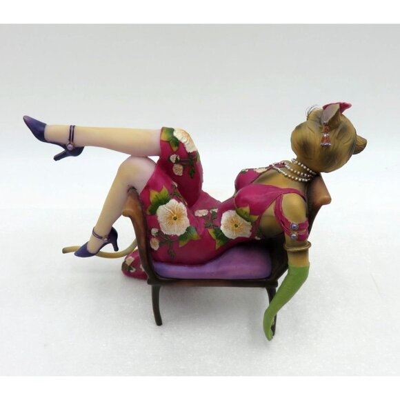Margaret Le Van ALLEY CATS Katty Diva Cat on Chair Figurine 5" Tall - Picture 6 of 12